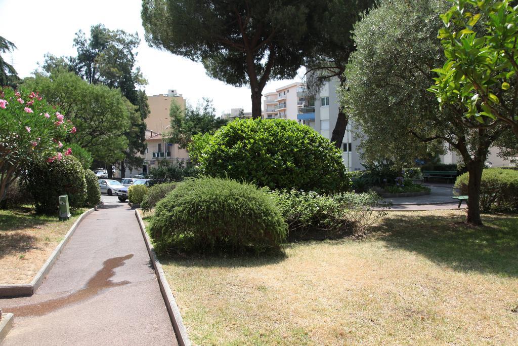 Les Glycines Appartement Menton Buitenkant foto